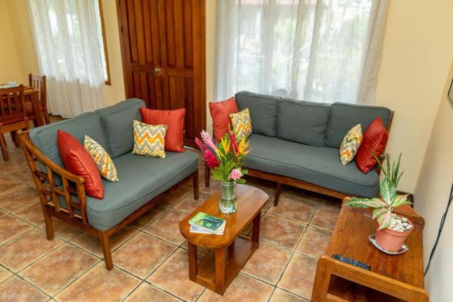 Simon Aparments Jaco Beach Costa Rica #1 Apartment Exterior photo